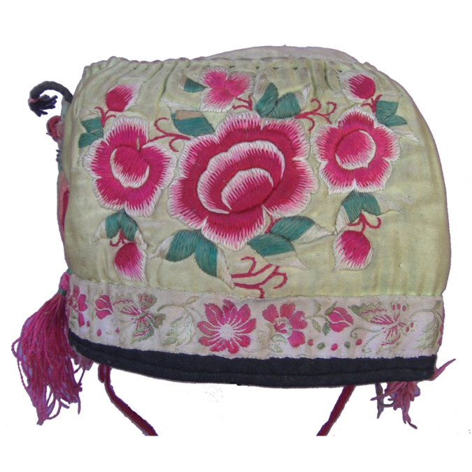 389 Yellow Silk Bai Minority Hat