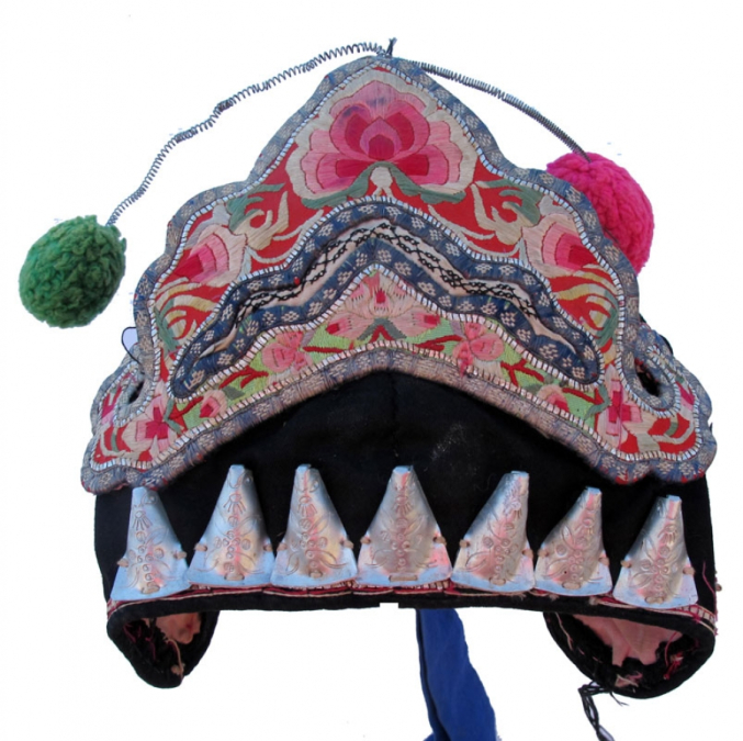 465 Bai Minority Hat with Jung Balls